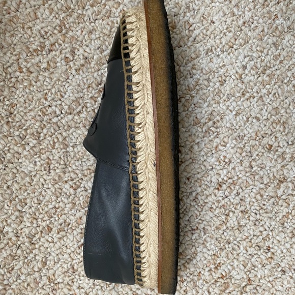 CHANEL DOUBLE SOLES ESPADRILLES - Picture 4 of 6
